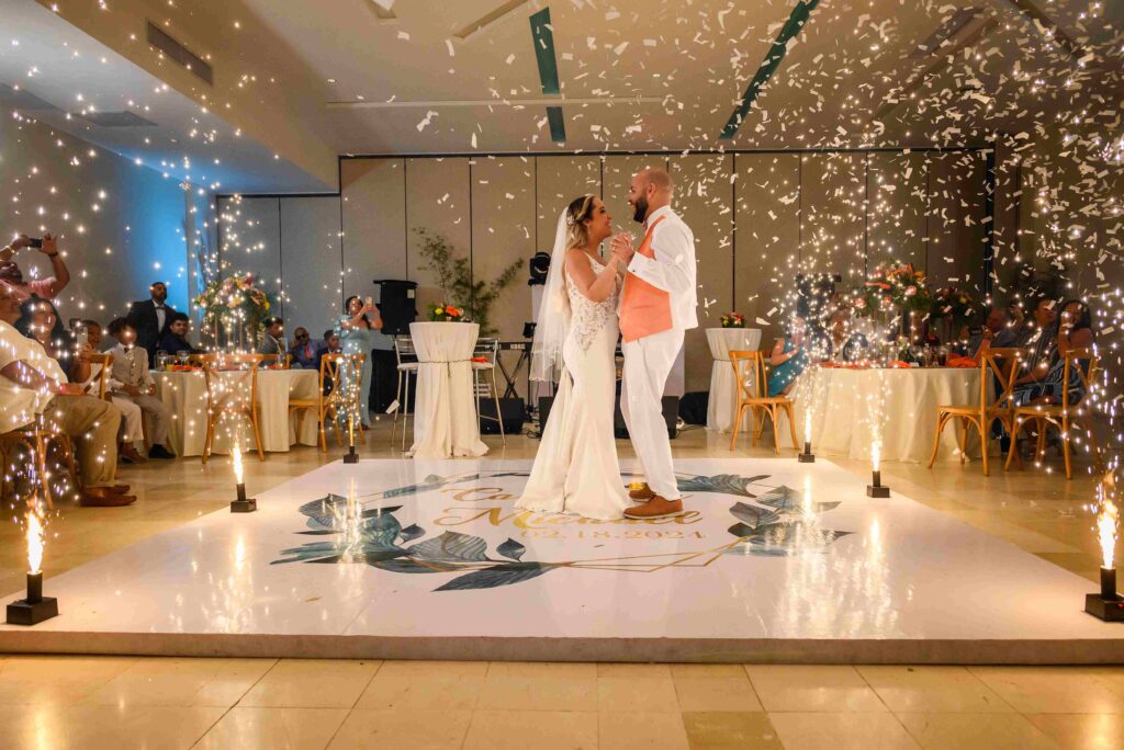 Salon at Emotions All Incluse Resort Playa Dorada